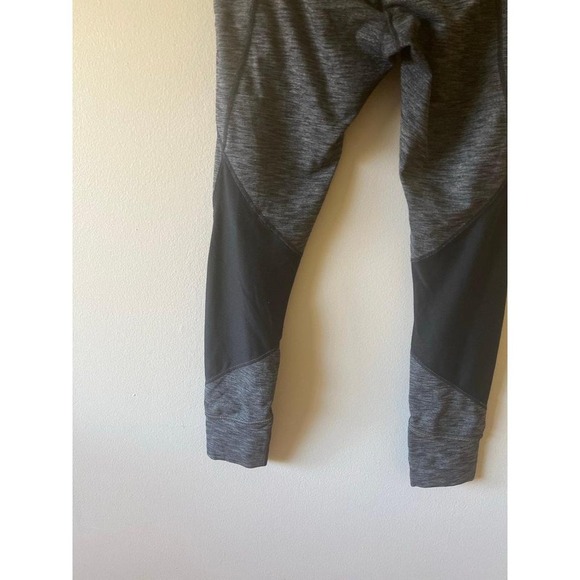 Athleta Ladies Relay Tight 2.0 Legging Medium Gray/Black - Picture 5 of 8